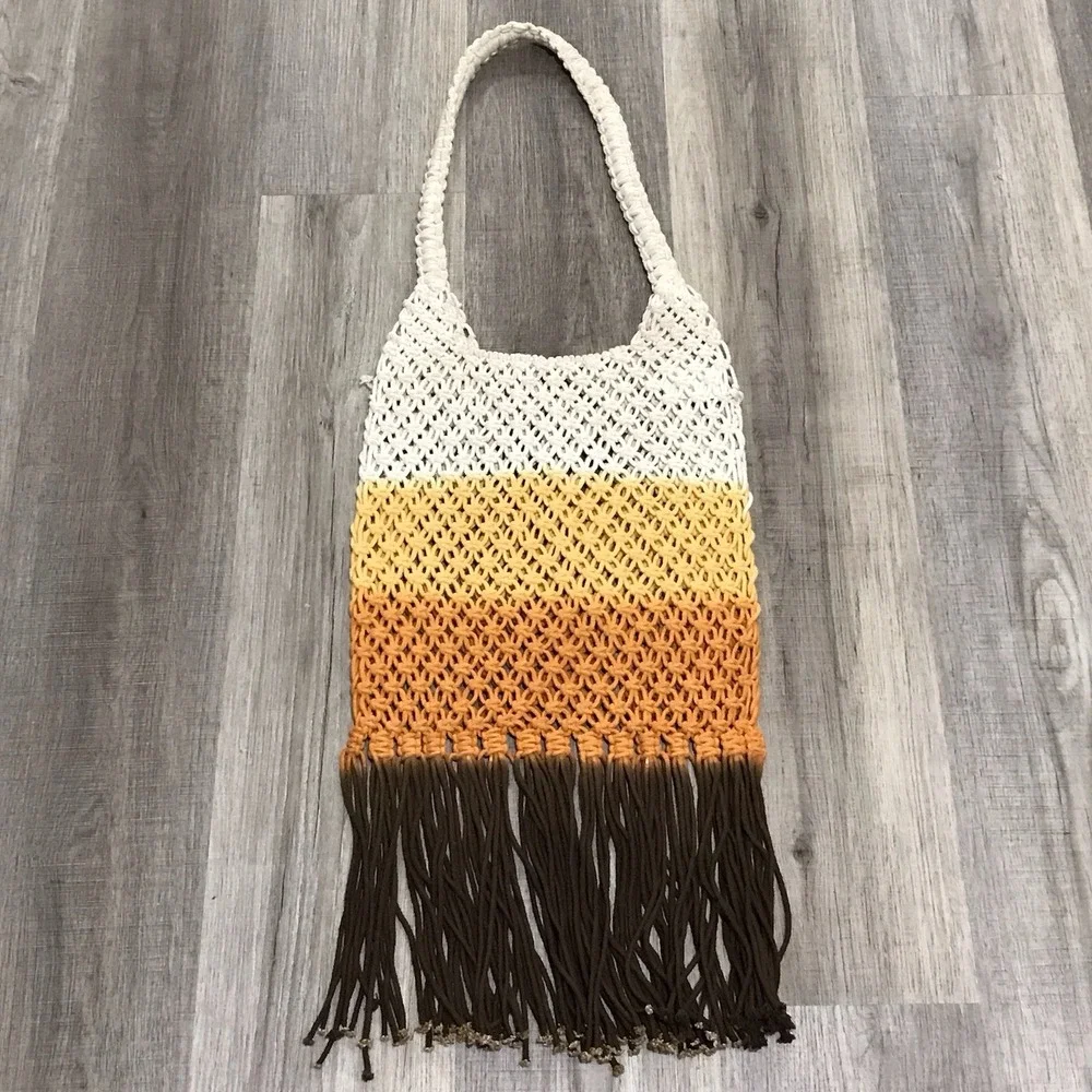 Revue retro orange